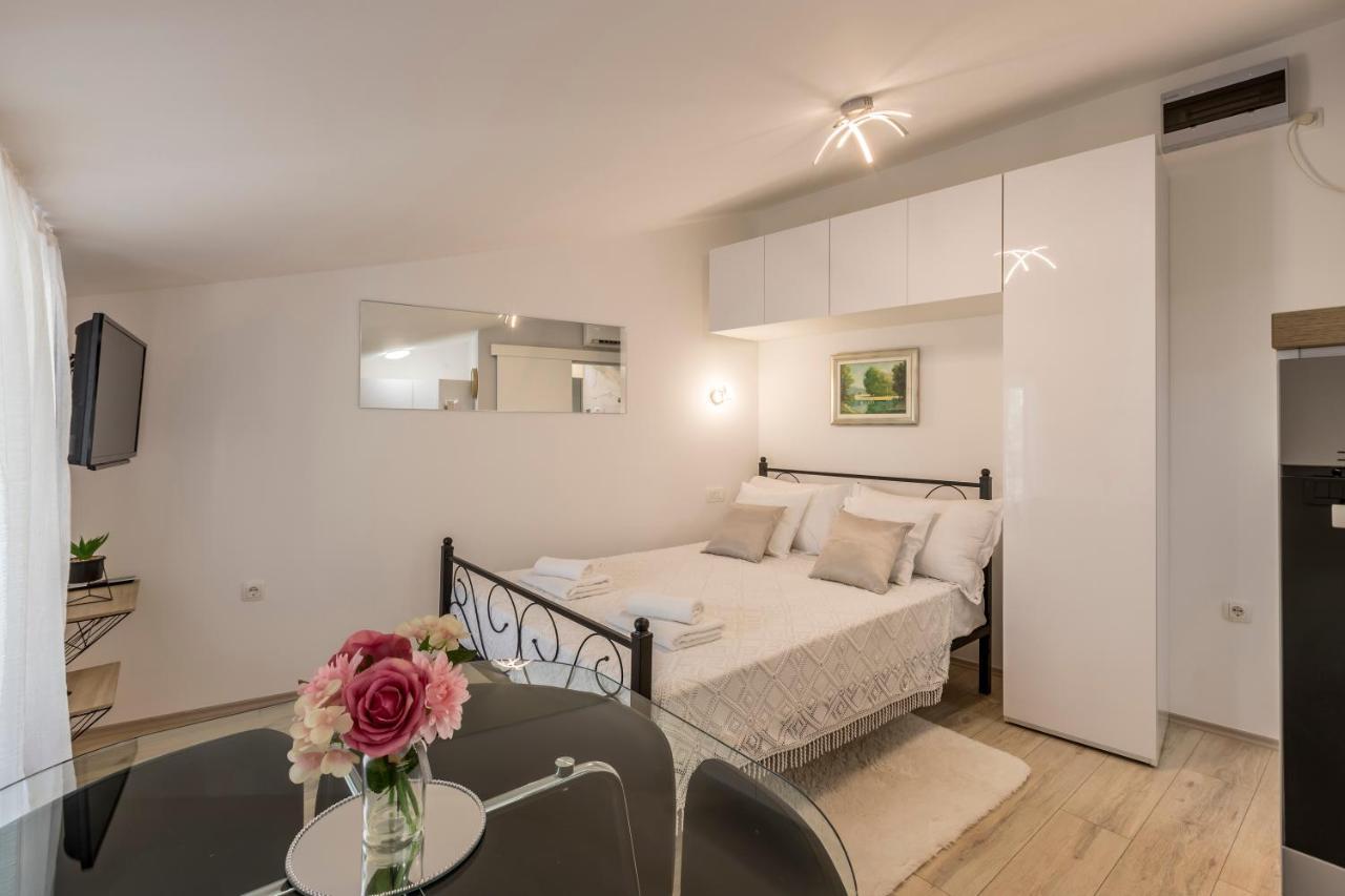 Studio Apartment Paradise Garden Split Luaran gambar